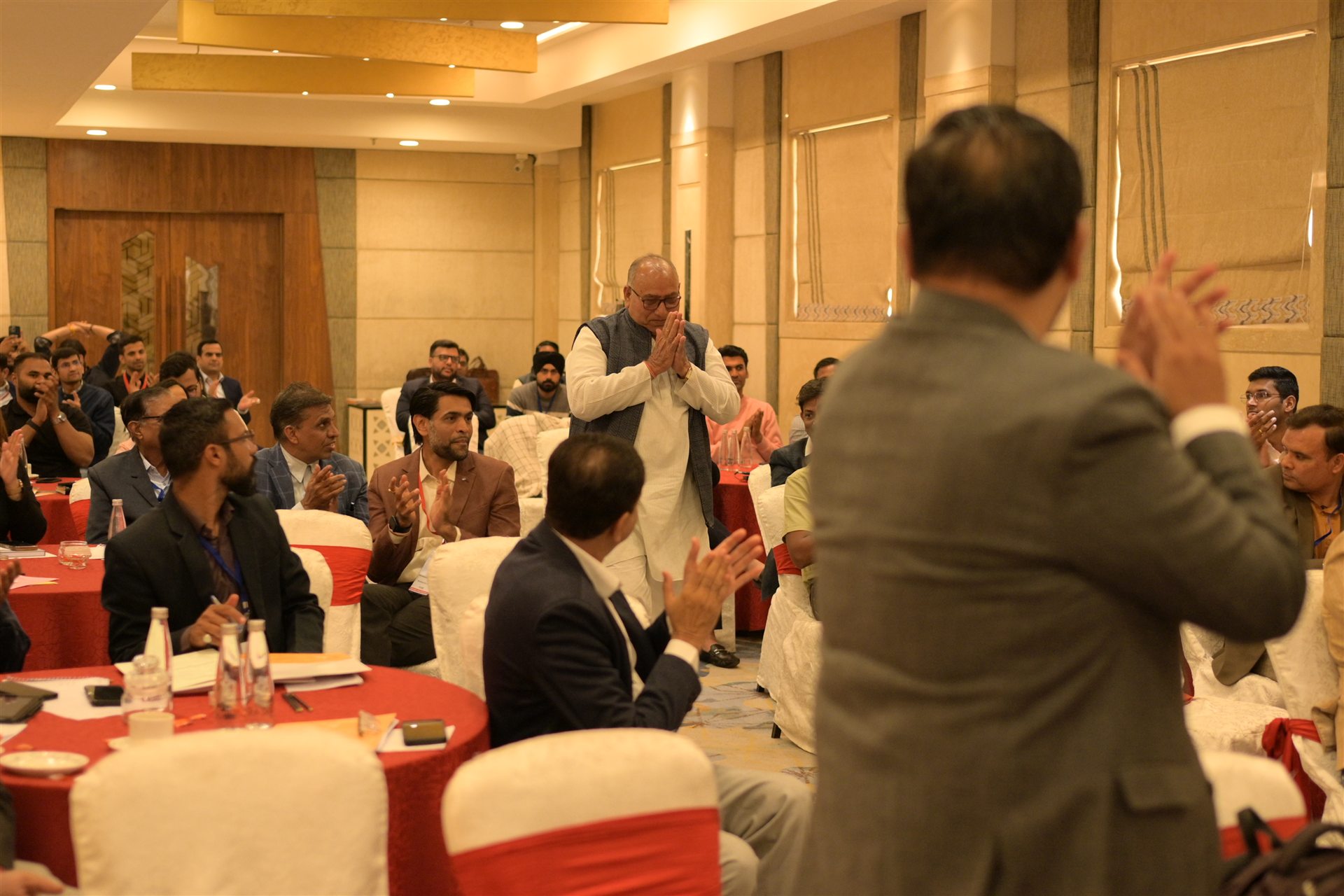 A FINMEET speaker engaging directly with the audience